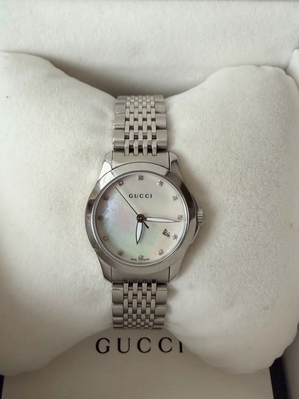 Gucci Women's Stainless Steel Bracelet Watch with Mother-of-Pearl Dial